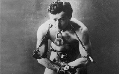 Harry Houdini, 1874-1926: the great escape artist