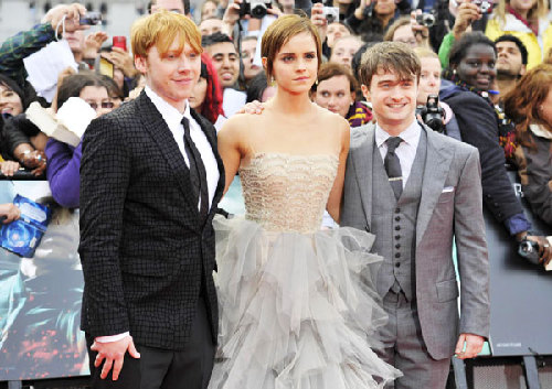 'Harry Potter and the Deathly Hallows - Part 2' premieres